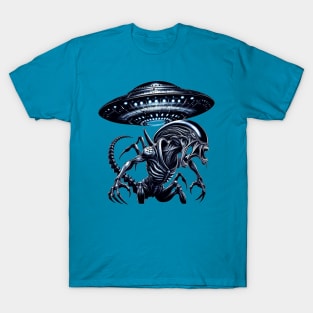 alien invader T-Shirt